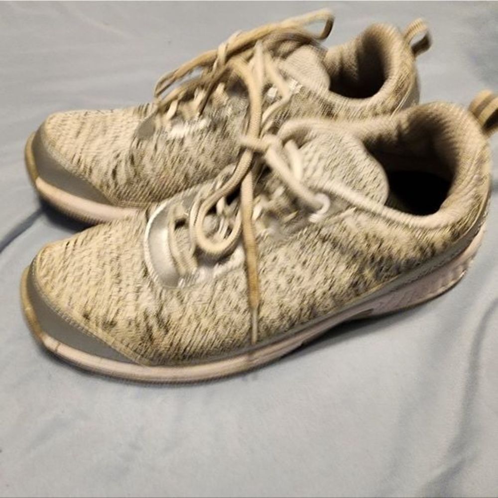 Women's Orthofeet sneakers. Light gray. Therapeutic walking‎ shoes. 7 Wide. - Picture 6 of 12